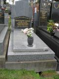 image of grave number 369999
